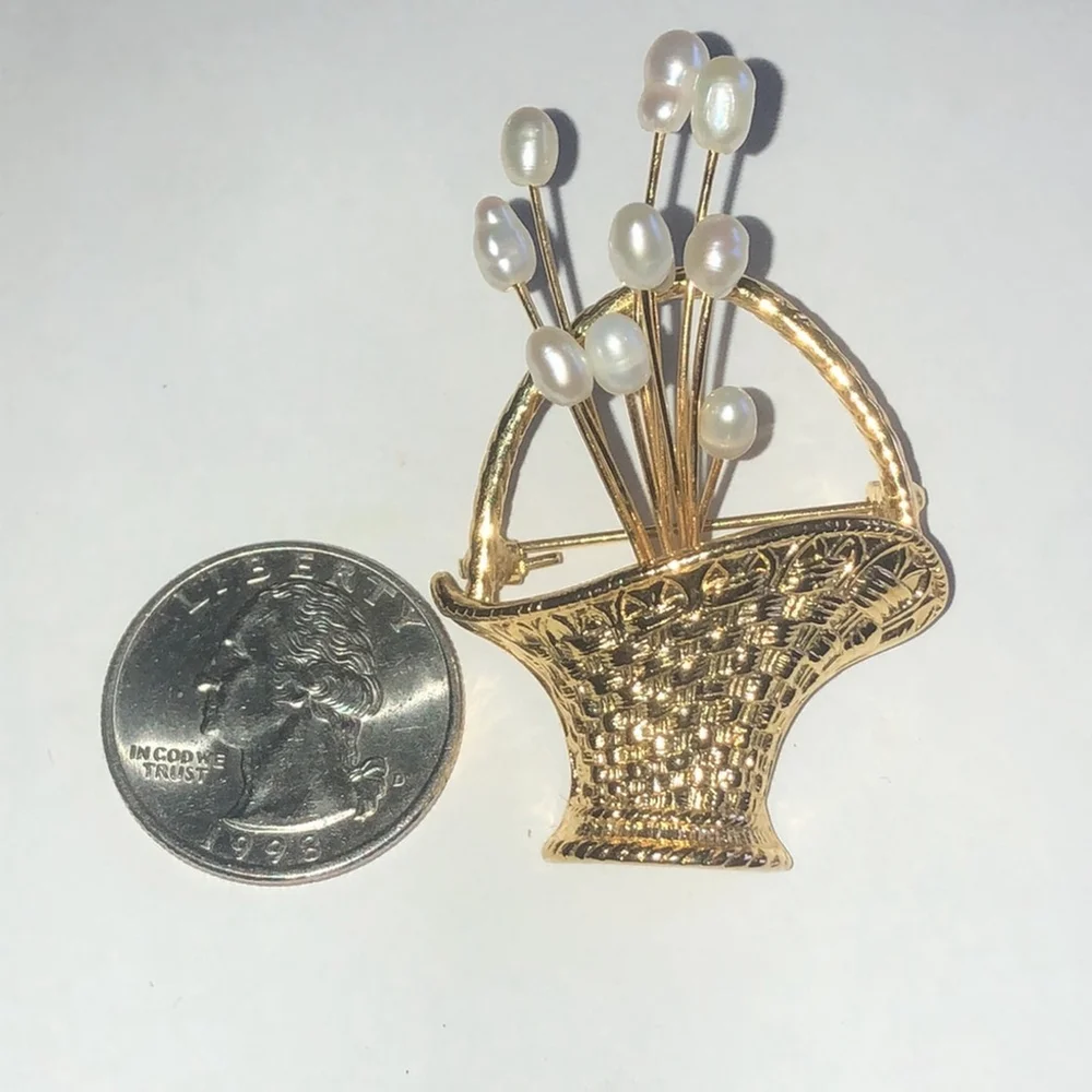 Vintage elegant gold